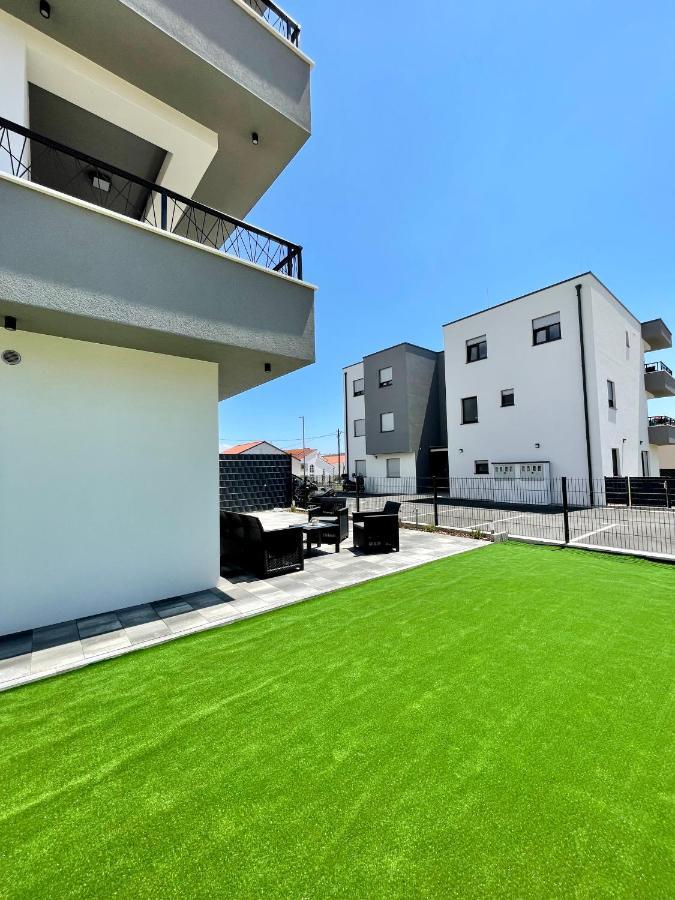 Apartments Maya & Tina Trogir Eksteriør billede